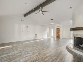 11007 Hillcroft Avenue, Houston TX 77096