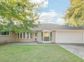 11007 Hillcroft Avenue, Houston TX 77096