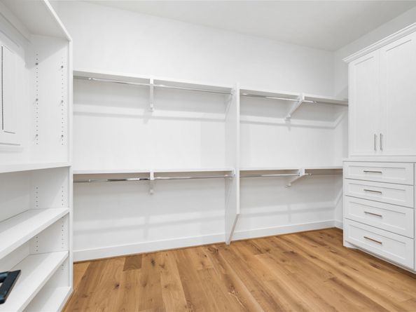 1611 Richelieu Lane, Houston TX 77018