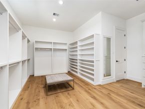 1611 Richelieu Lane, Houston TX 77018