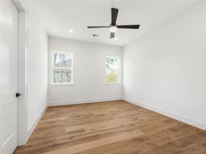1611 Richelieu Lane, Houston TX 77018
