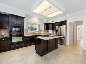 5211 Gladehill Drive, Houston TX 77345