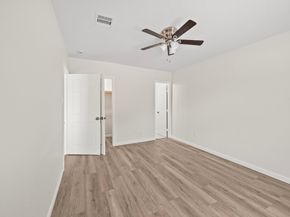 5646 Flamingo Drive, Houston TX 77033