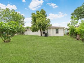 5646 Flamingo Drive, Houston TX 77033