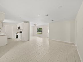 5646 Flamingo Drive, Houston TX 77033