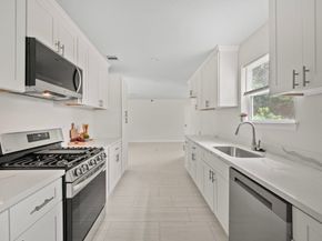 5646 Flamingo Drive, Houston TX 77033