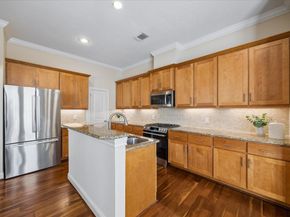 5610 Kiam Street B, Houston TX 77007