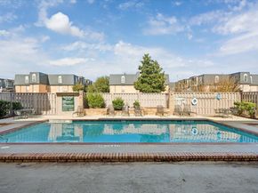 2400 N Braeswood Boulevard 301, Houston TX 77030