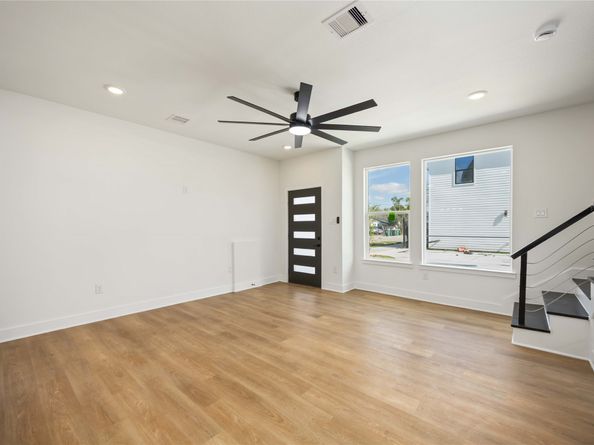 4501 Newberry Street AD, Houston TX 77051