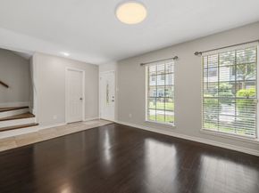 10834 Briar Forest Drive 42, Houston TX 77042