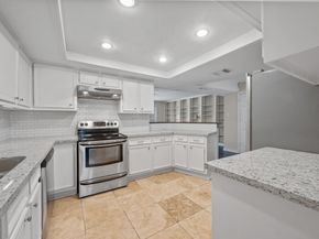 10834 Briar Forest Drive 42, Houston TX 77042