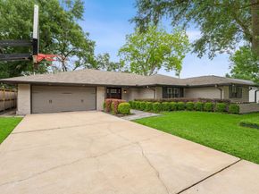 5438 Dumfries Drive, Houston TX 77096