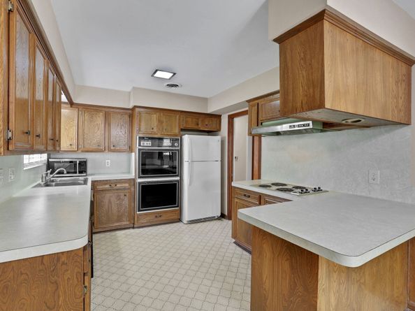 9526 Vogue Lane, Houston TX 77080
