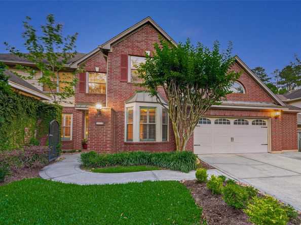 10 Mirror Ridge Drive, The Woodlands TX 77382