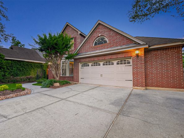 10 Mirror Ridge Drive, The Woodlands TX 77382