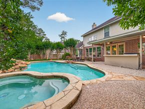 10 Mirror Ridge Drive, The Woodlands TX 77382