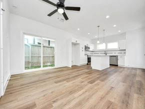 4406 LARKSPUR Avenue, Houston TX 77051