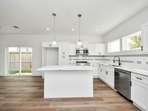 4406 LARKSPUR Avenue, Houston TX 77051
