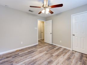 6430 Pirtlewood Circle, Houston TX 77088