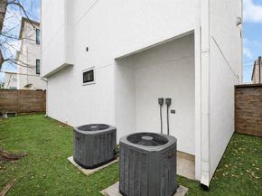 707 W Clay Street, Houston TX 77019