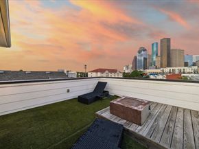 1012 Robin Street, Houston TX 77019