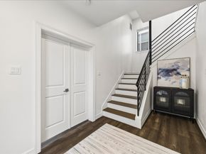 1012 Robin Street, Houston TX 77019