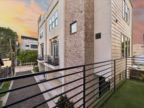 1012 Robin Street, Houston TX 77019