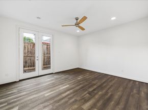 1012 Robin Street, Houston TX 77019