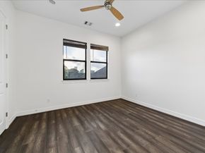1012 Robin Street, Houston TX 77019