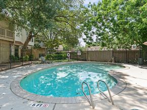 2100 Tanglewilde Street 404, Houston TX 77063