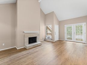 2100 Tanglewilde Street 404, Houston TX 77063