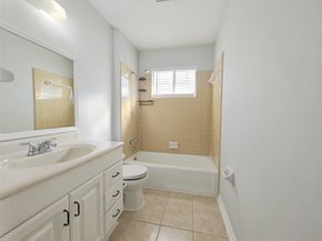 8818 Roos Road, Houston TX 77036