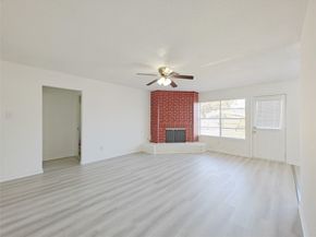 8818 Roos Road, Houston TX 77036