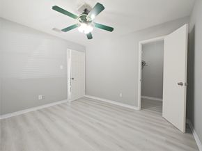 8818 Roos Road, Houston TX 77036