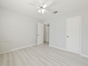 8818 Roos Road, Houston TX 77036
