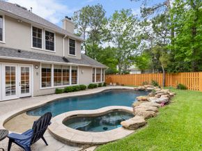107 E Mirror Ridge Circle, The Woodlands TX 77382