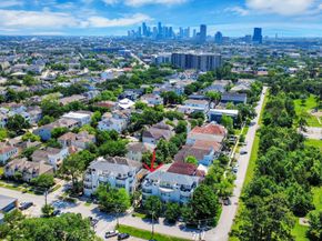 6519 Durford Street, Houston TX 77007