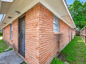 3900 Tuam Street, Houston TX 77004