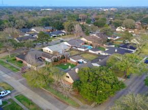 5918 Wigton Drive, Houston TX 77096
