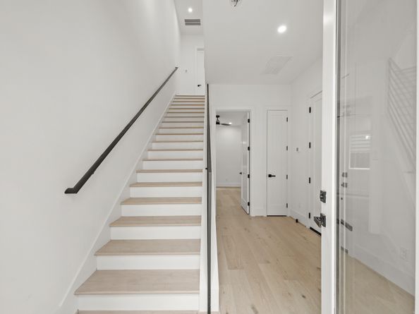 319 N Nagle Street, Houston TX 77003