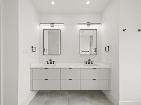 319 N Nagle Street, Houston TX 77003