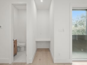 319 N Nagle Street, Houston TX 77003