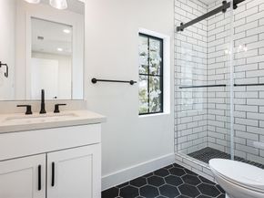 4023 Lanark Lane A, Houston TX 77025