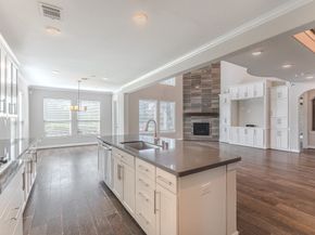 6 Winter Thicket Place, The Woodlands TX 77375