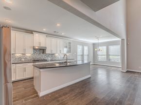 6 Winter Thicket Place, The Woodlands TX 77375