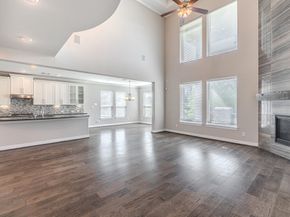 6 Winter Thicket Place, The Woodlands TX 77375