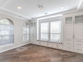 6 Winter Thicket Place, The Woodlands TX 77375