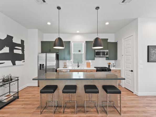 4832 Pinemont Drive, Houston TX 77092