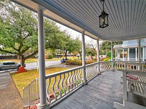 925 Heights Boulevard, Houston TX 77008