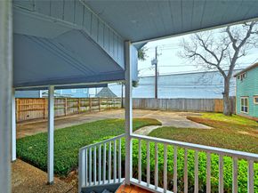 925 Heights Boulevard, Houston TX 77008